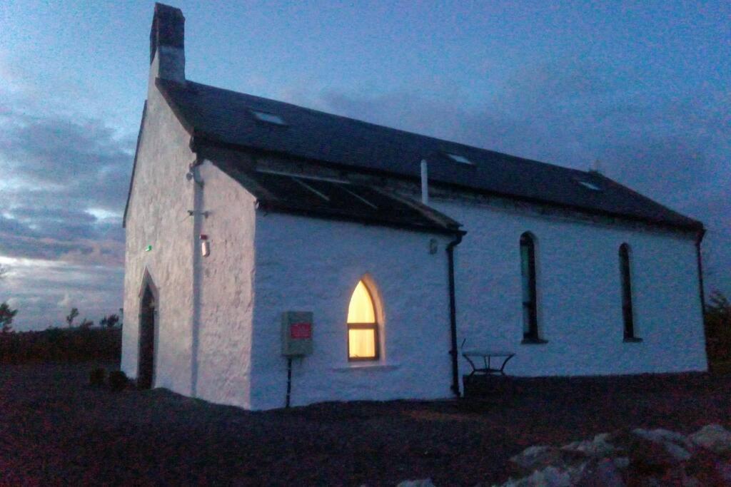 The Burren Art Gallery Built In 1798 Tubber Exterior foto