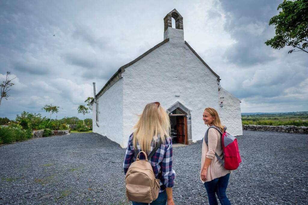 The Burren Art Gallery Built In 1798 Tubber Exterior foto