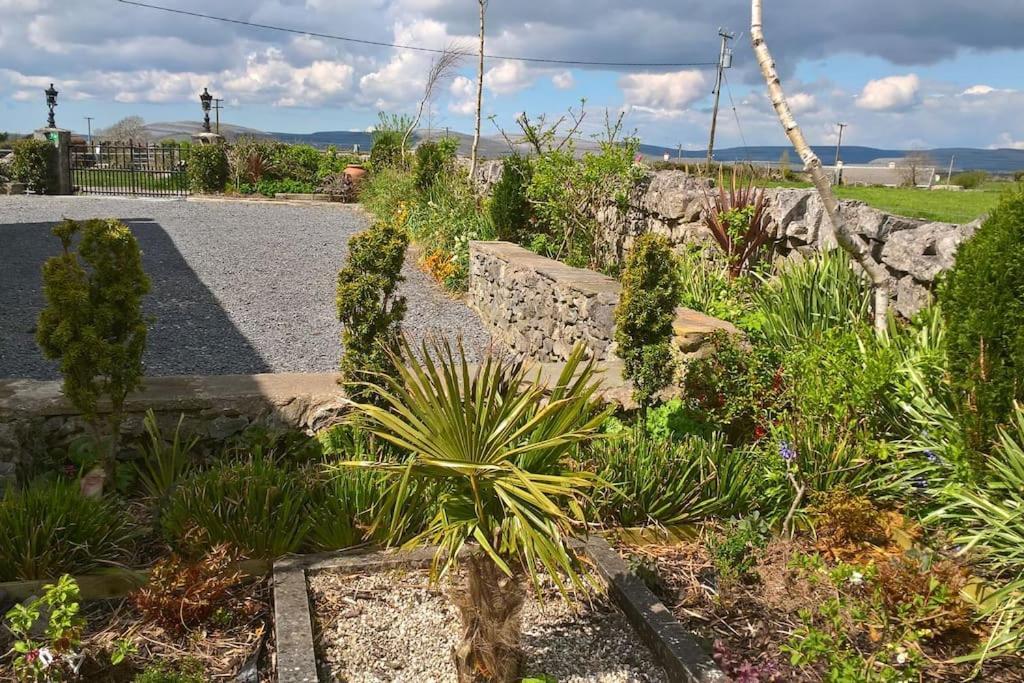 The Burren Art Gallery Built In 1798 Tubber Exterior foto