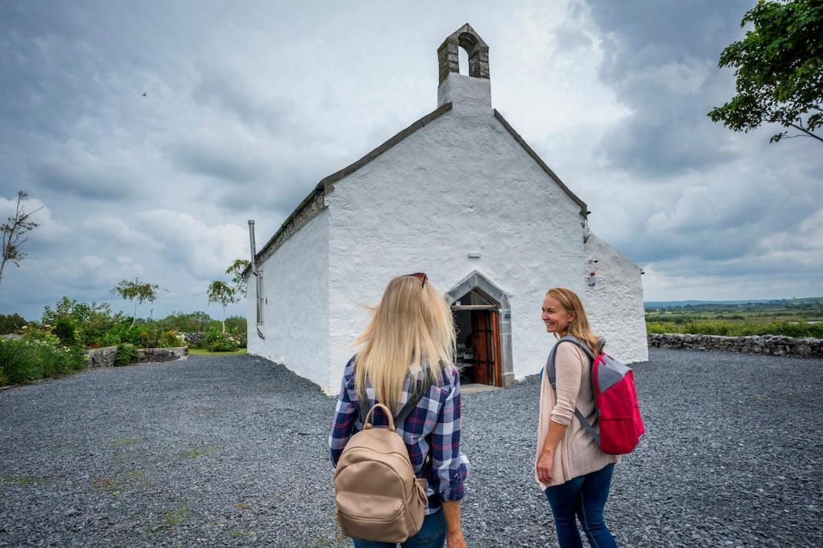 The Burren Art Gallery Built In 1798 Tubber Exterior foto